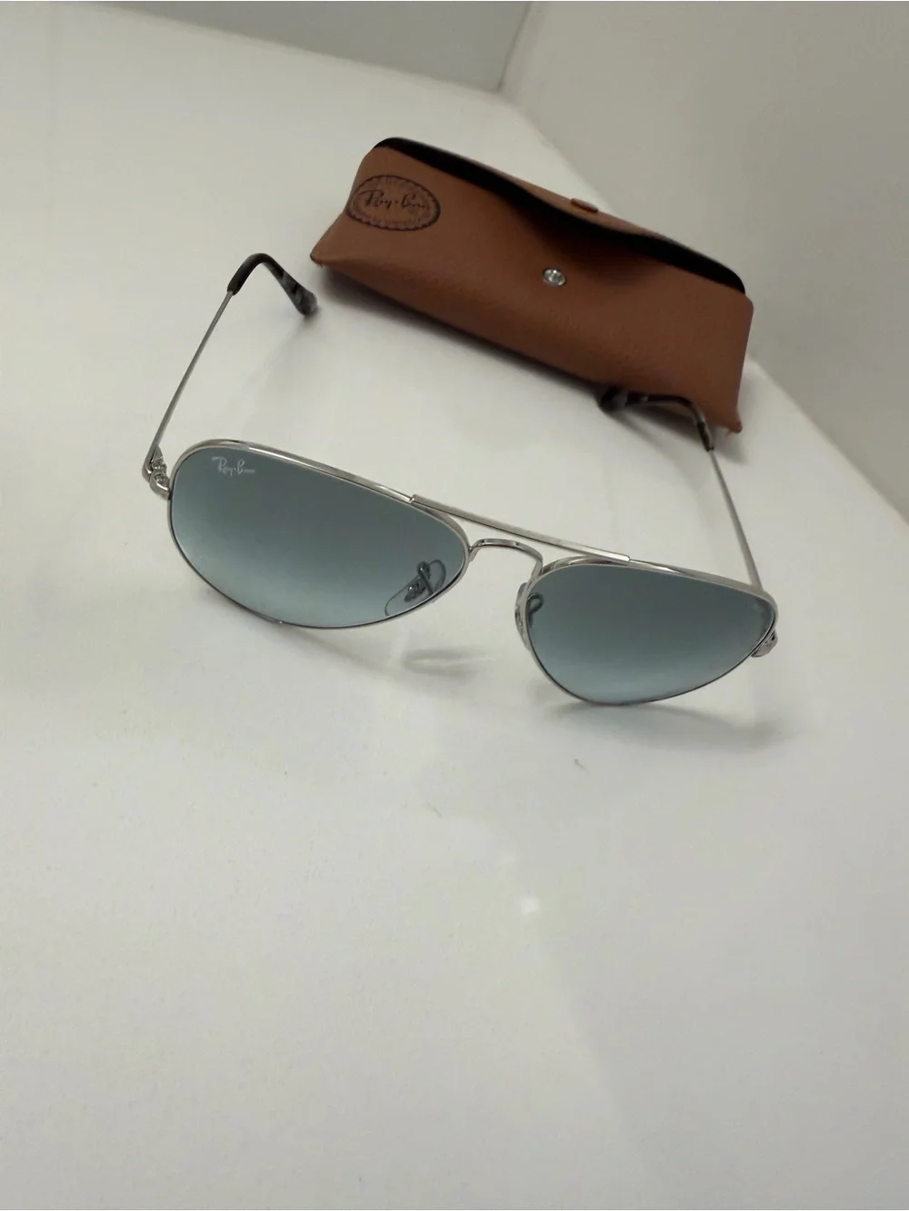 Ray-Ban Women’s Aviator Gradient Sunglasses – Silver / Blue